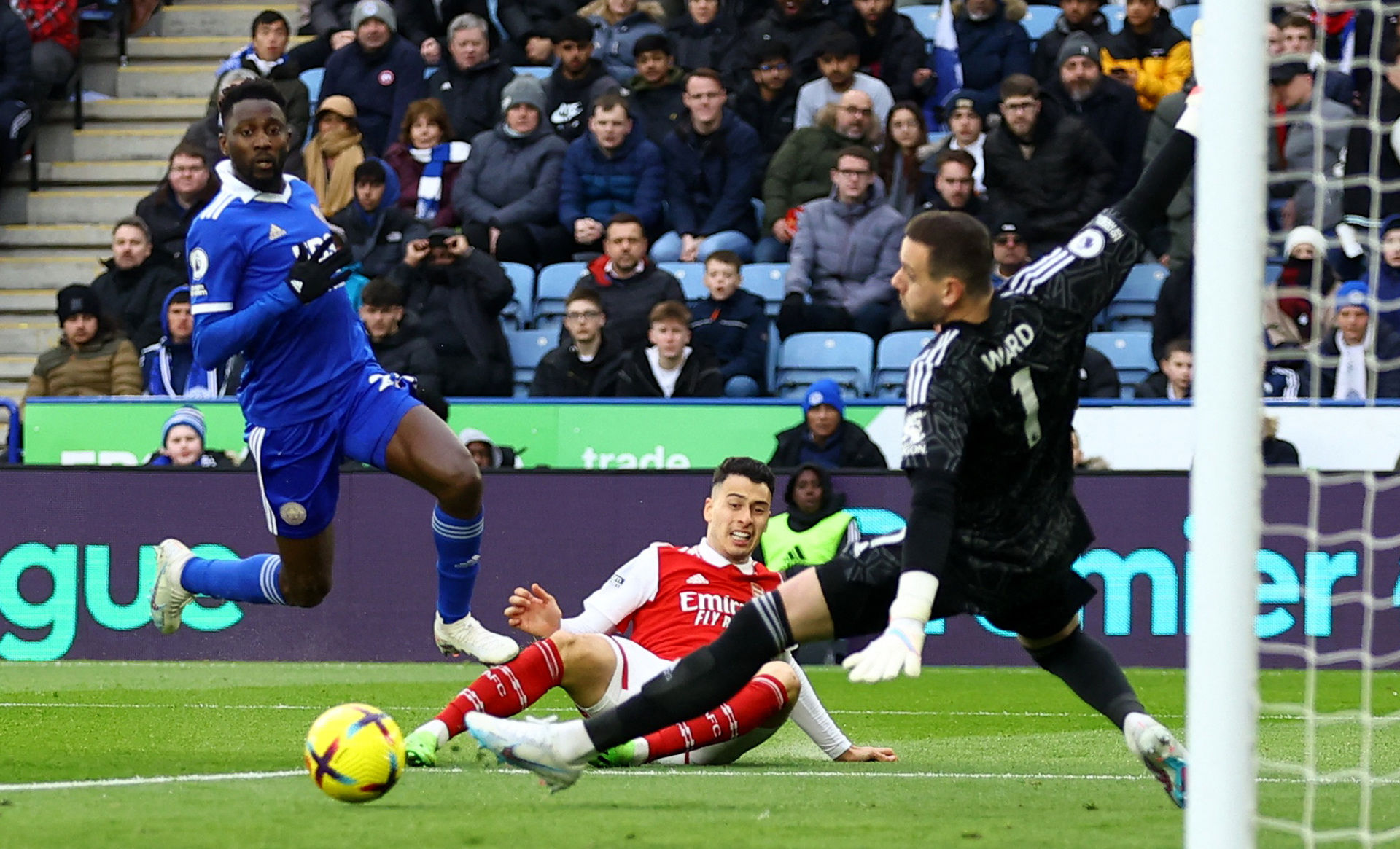 也凸显了许 也凸显了许